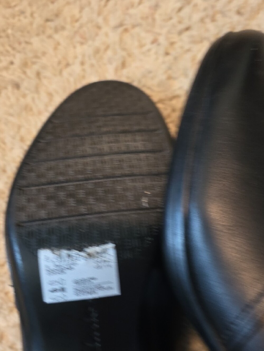 Clark's Collection Classic Black Slip-On Heel Loafers Size 11 - Picture 7 of 8